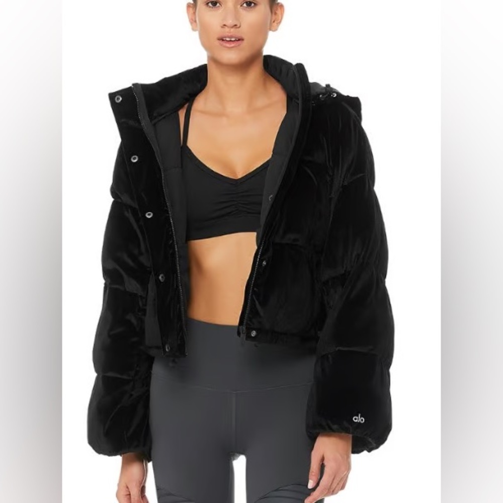 Alo Yoga Velour / Velvet Puffer